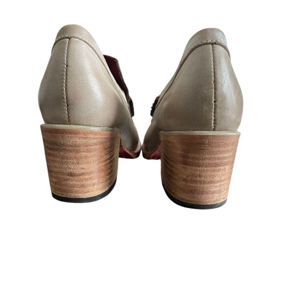 FREEBIRD by STEVEN 'Chevelle' Tan/Gray Snake Print Leather Block Heel Loafers - Picture 2 of 10